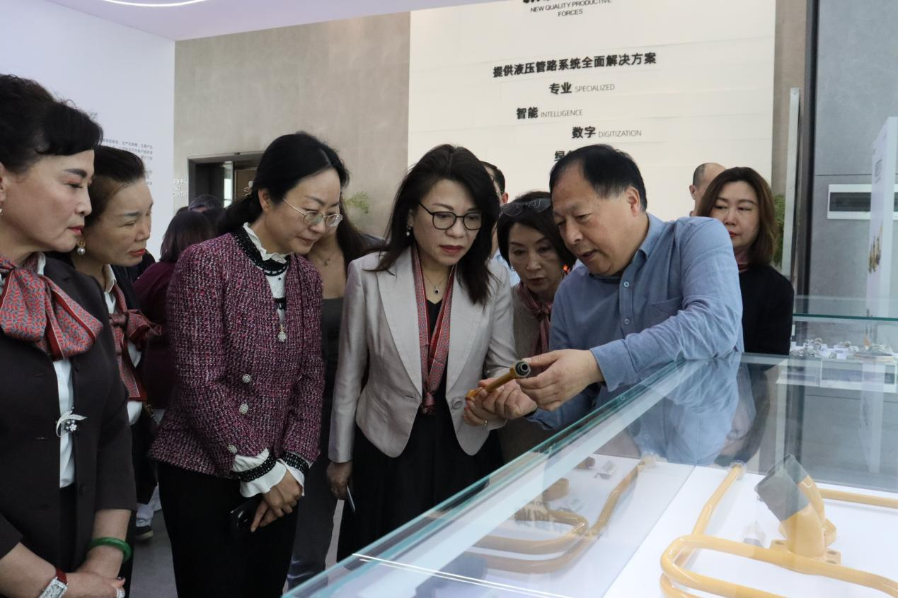 2025��3��26��������̨�������񸱻᳤����Ů��ί����ί������һ��ݰ�ٷǷ����ʹɷݵ�����