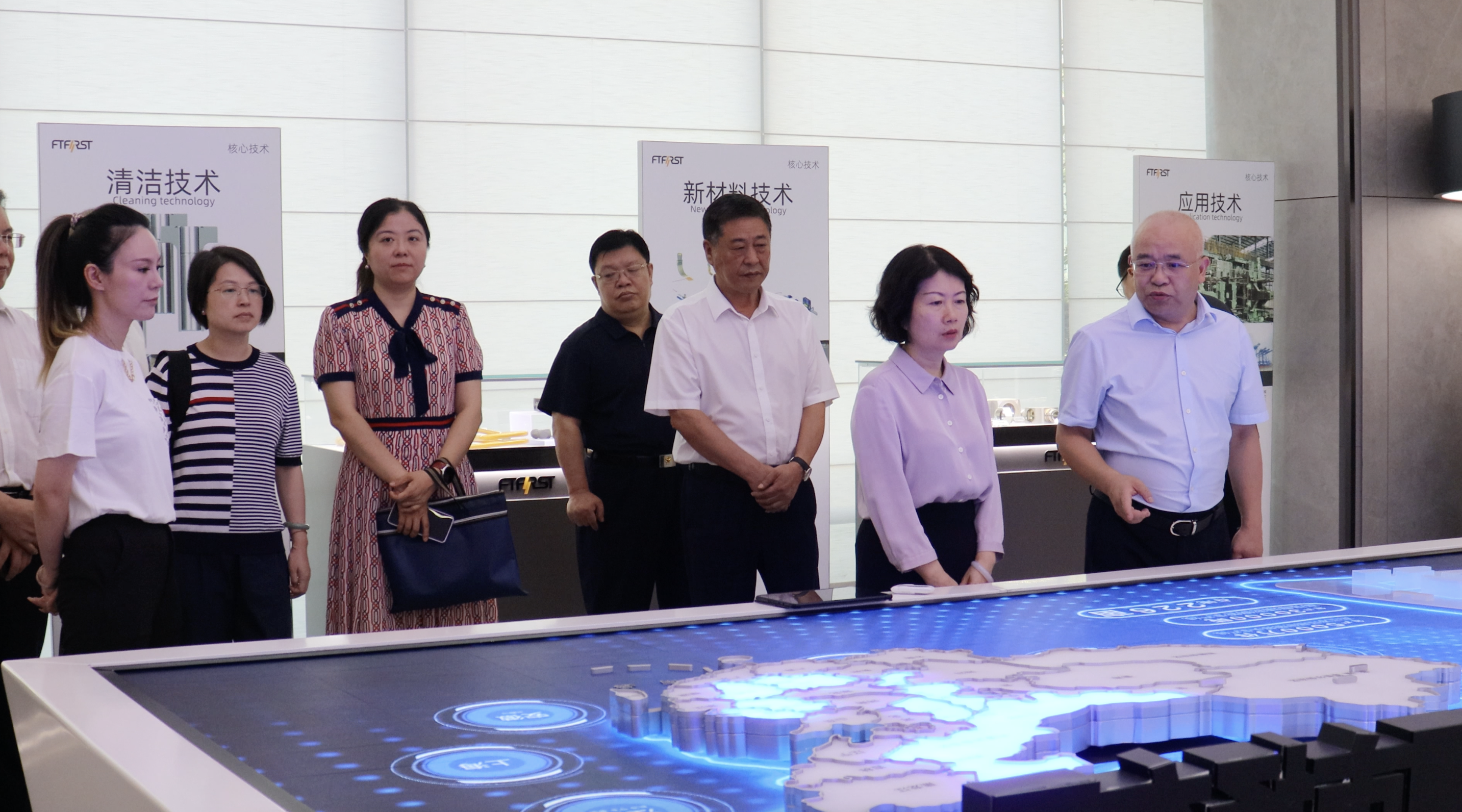 ����֤��ֵ�ίίԱ�����ֳ�����һ��ݰ�ٷǷ����ʹɷ��߷õ���